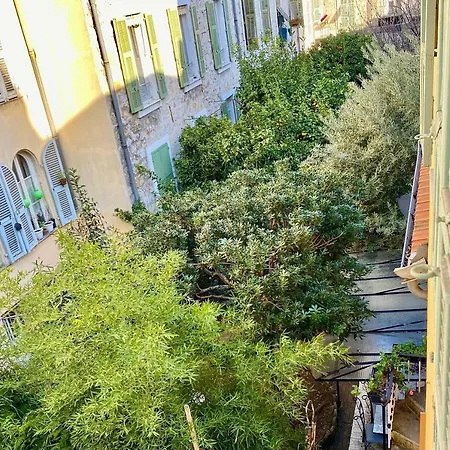 Lovely & Cozy Duplex Heart Of With Bathtub! Apartmán