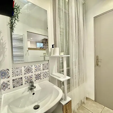 Lovely & Cozy Duplex Heart Of With Bathtub! Apartmán *