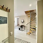 Lovely & Cozy Duplex Heart Of With Bathtub! * Nicea