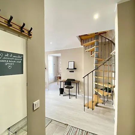 Lovely & Cozy Duplex Heart Of With Bathtub! * 尼斯